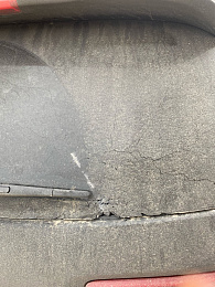 В Рязани неизвестные разбили стекло на припаркованном автомобиле 