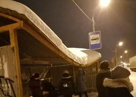 В Турлатове крыша остановочного павильона прогнулась под тяжестью снега  - 62ИНФО