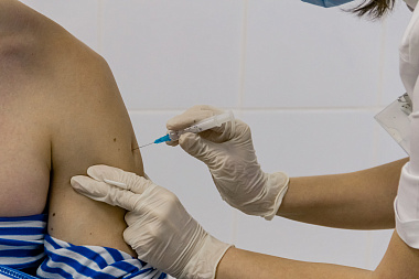 В рязанском десантном училище привили от коронавируса более 450 человек