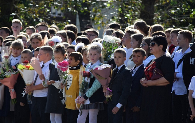 Фоторепортаж: 1 сентября в школах Рязани и области - 62ИНФО