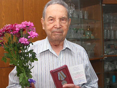 Рязанскому разведчику Дмитрию Иванову исполнилось 97 лет