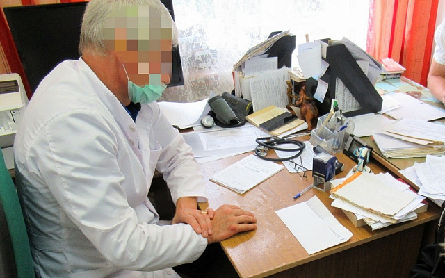Тверских медиков уличили в фиктивной вакцинации семи человек - 62ИНФО