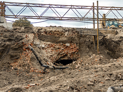 Археологи надеются найти двухсотлетние артефакты при реконструкции Астраханского моста